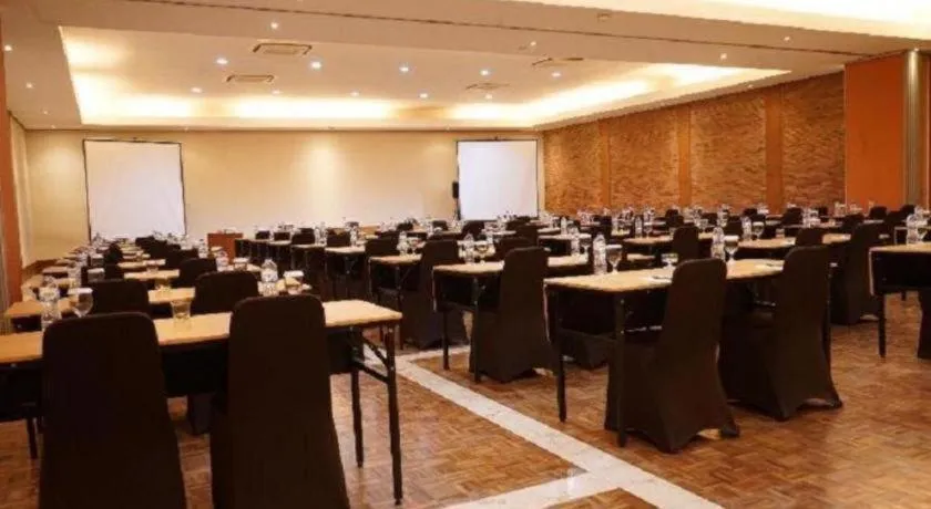 Papyrus Tropical Hotel