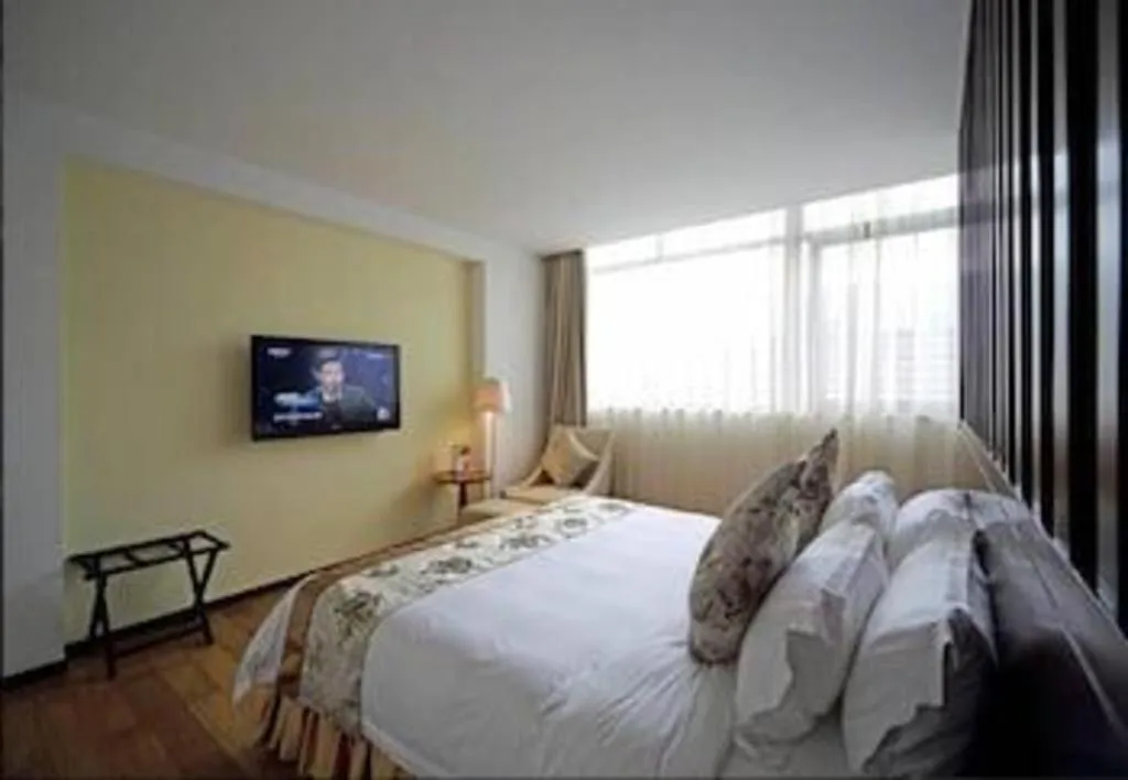 Bed in Serenity Marina Hotel