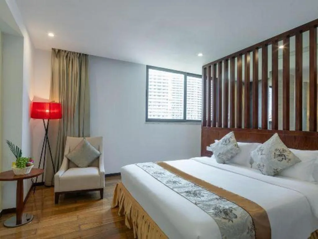 Bed in Serenity Marina Hotel