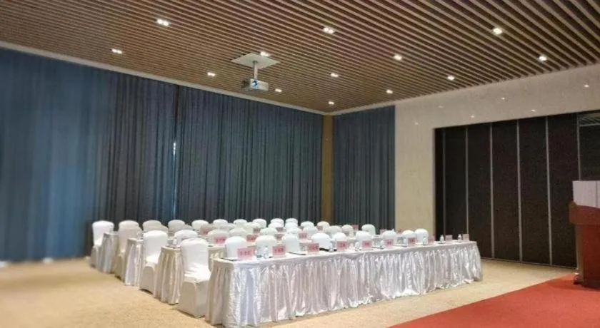 Serenity Marina Hotel