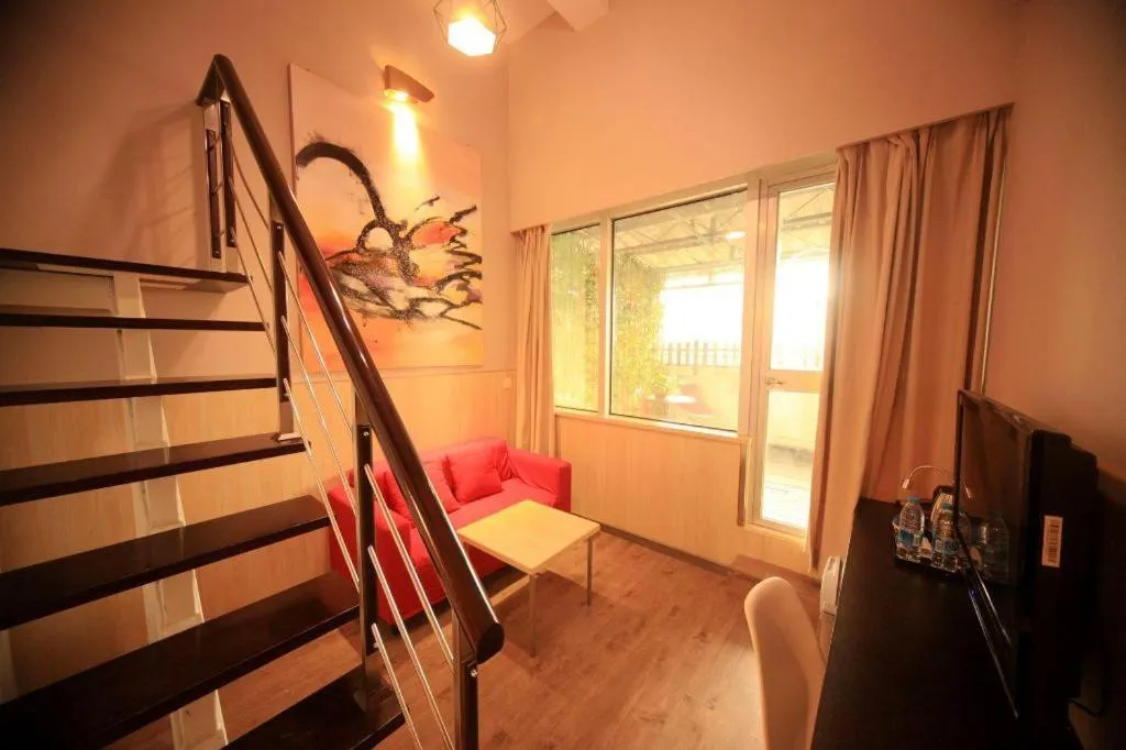 Shanghai Blue Mountain Bund Youth Hostel