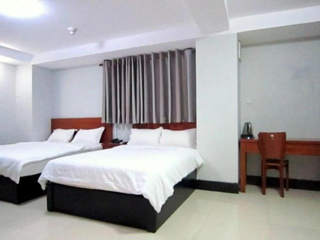 Bed in An Dong Center Hotel Chinatown Saigon