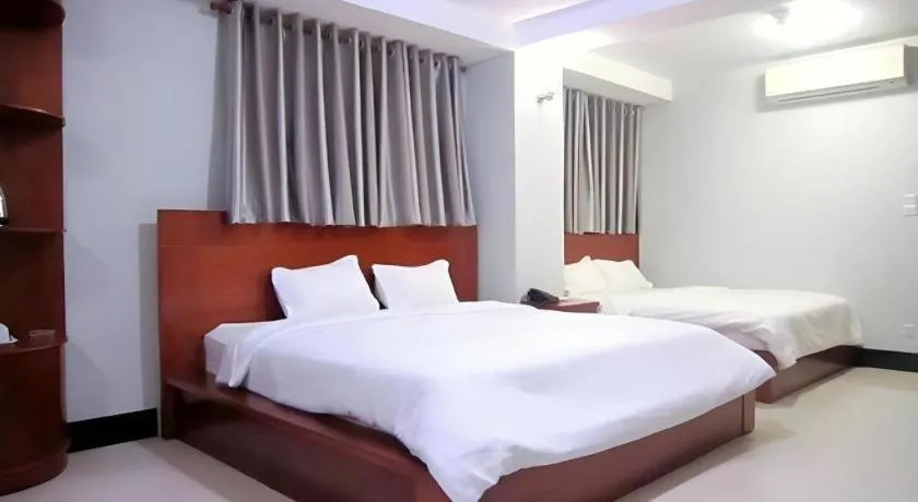 Bed in An Dong Center Hotel Chinatown Saigon