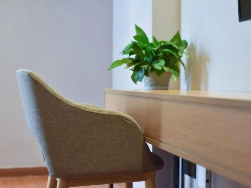 Starway Hotel Hongqiao Junction Center Branch