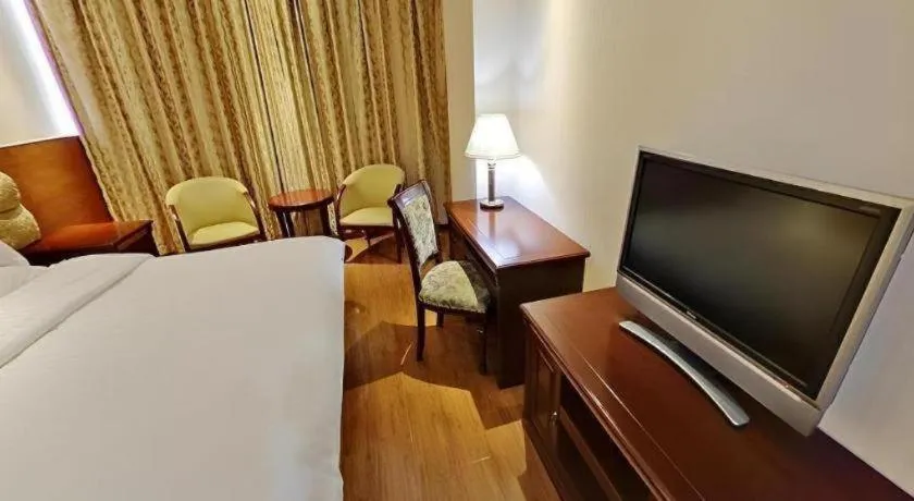 Bed in Starway Hotel Hongqiao Junction Center Branch