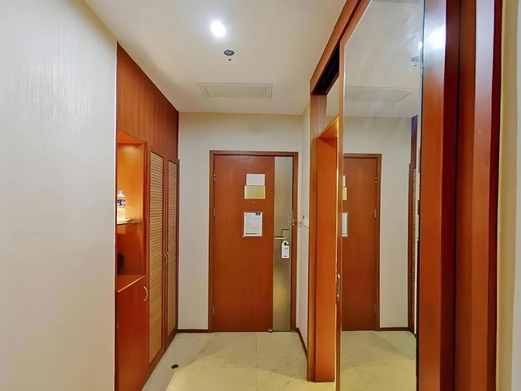 Bed in Starway Hotel Hongqiao Junction Center Branch