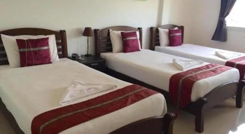 Bed in Phet Cha-am Plaza&Resort