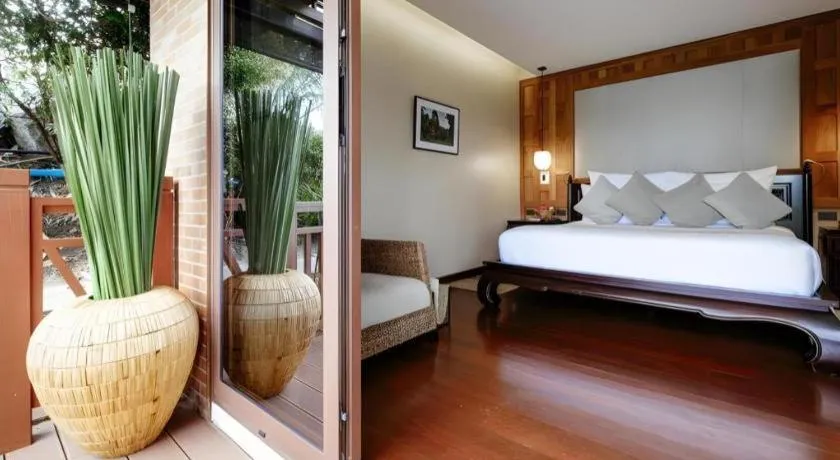 Bed in Baan Souchada Resort & Spa