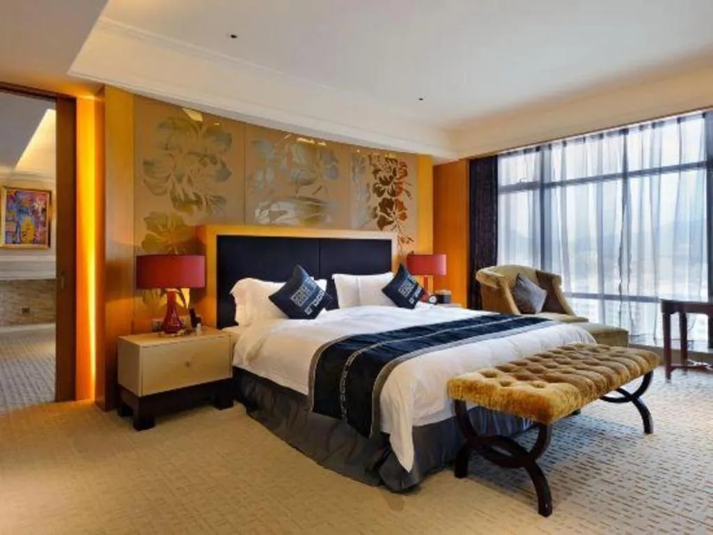 Bed in Putian Depo Hotel