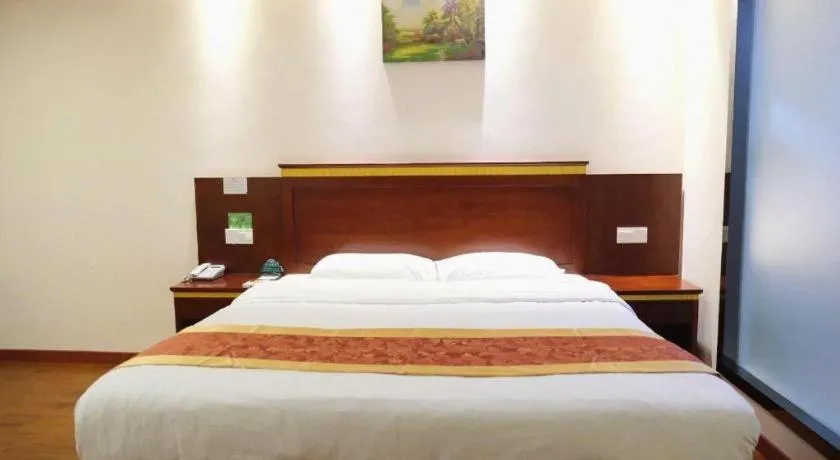 Bed in GreenTree Inn Shanghai Minhang Development Zone Subway Station Business Hotel