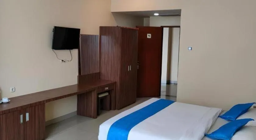 Bed in Raz Hotel and Convention