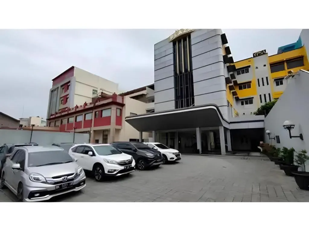 Raz Hotel and Convention