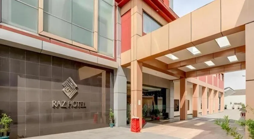 Raz Hotel and Convention