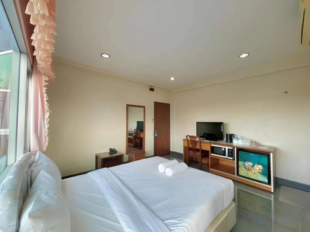 Bed in Hihotel Saraburi