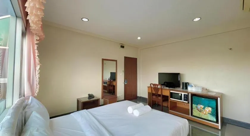 Bed in Hihotel Saraburi