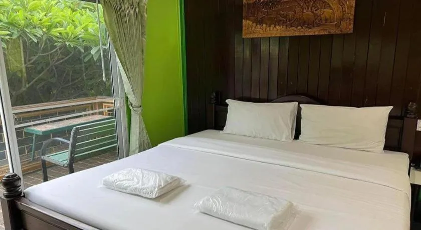 Bed in Hihotel Saraburi
