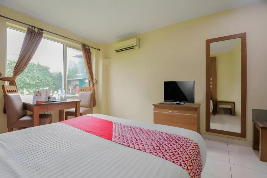 Bed in Hotel Senen Indah Syariah