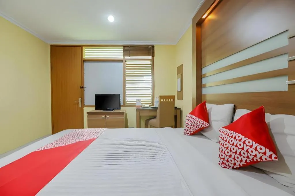 Bed in Hotel Senen Indah Syariah