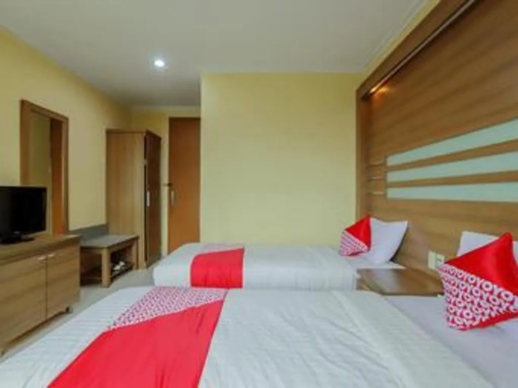 Bed in Hotel Senen Indah Syariah