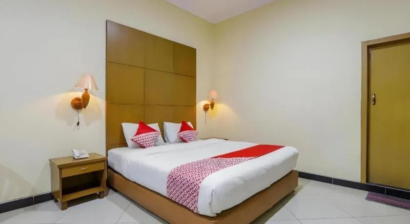 Bed in Hotel Senen Indah Syariah
