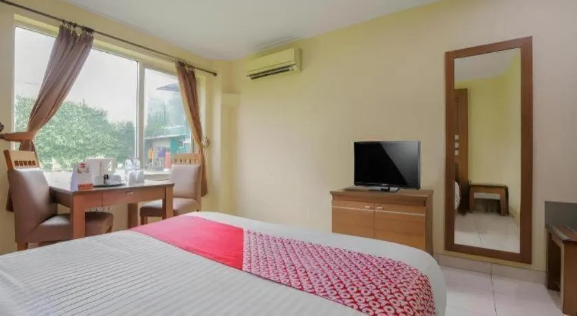 Bed in Hotel Senen Indah Syariah