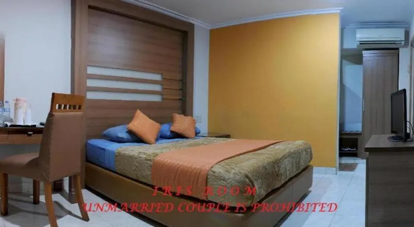 Bed in Hotel Senen Indah Syariah