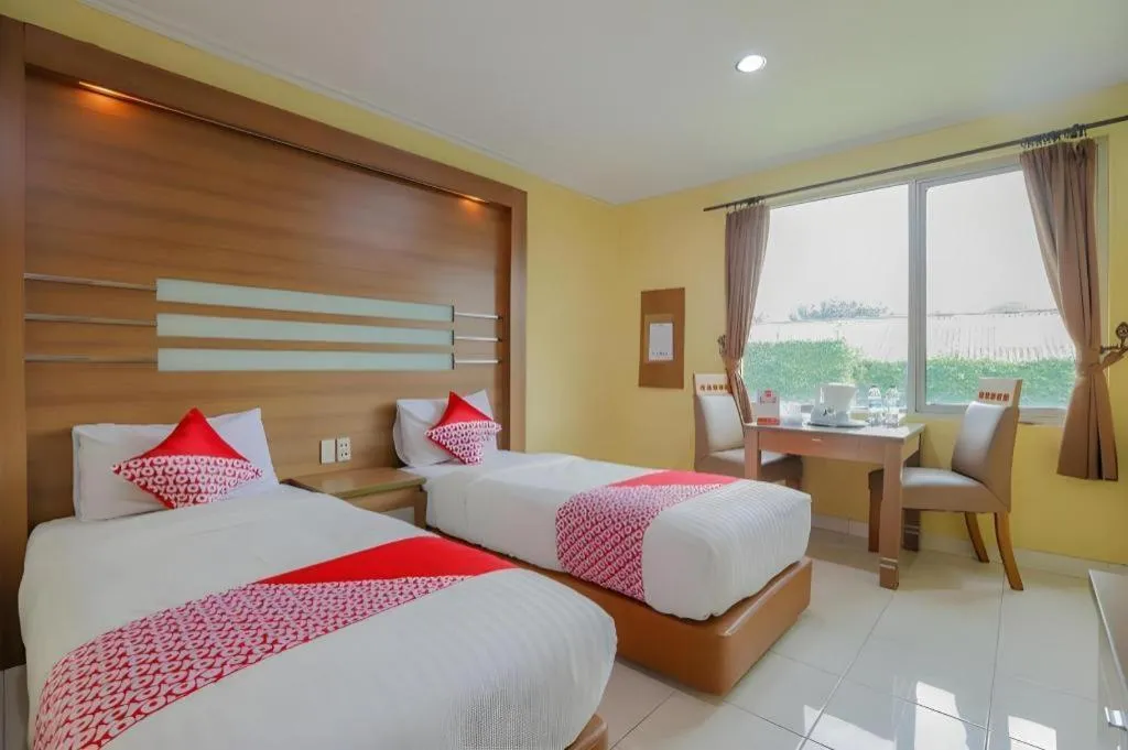Bed in Hotel Senen Indah Syariah