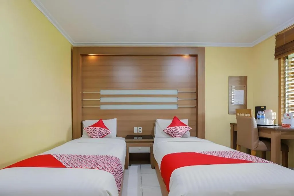 Bed in Hotel Senen Indah Syariah