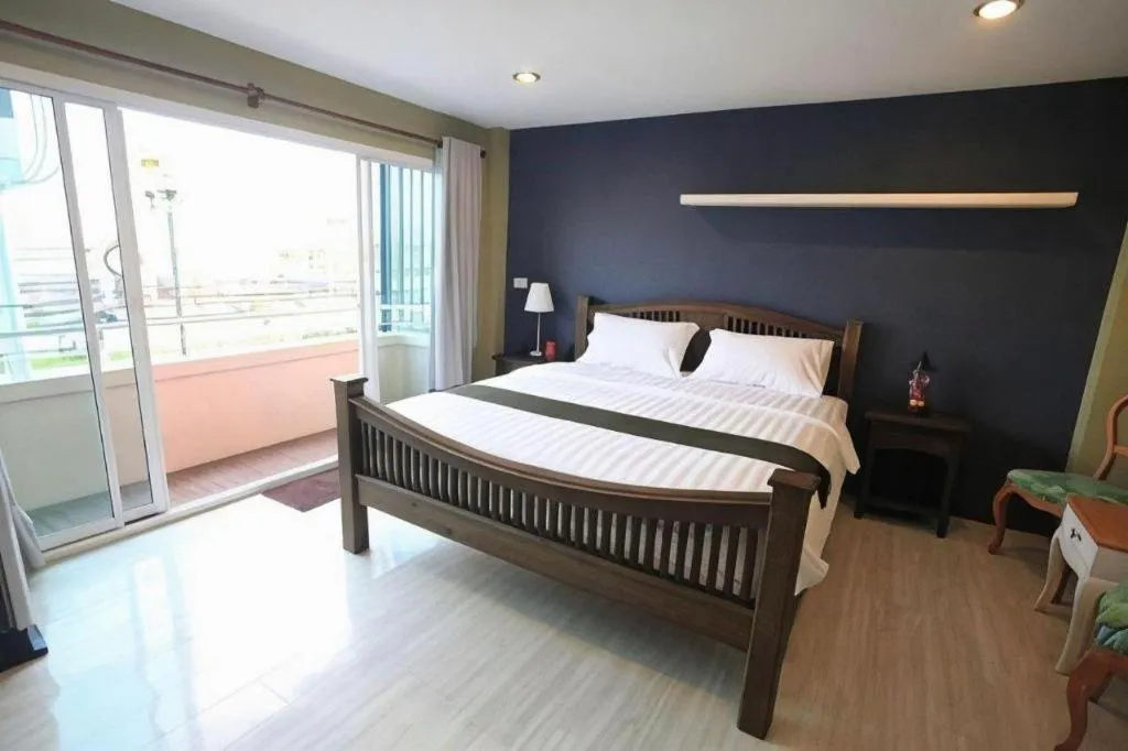 Bed in Phaphoom Boutique Residence