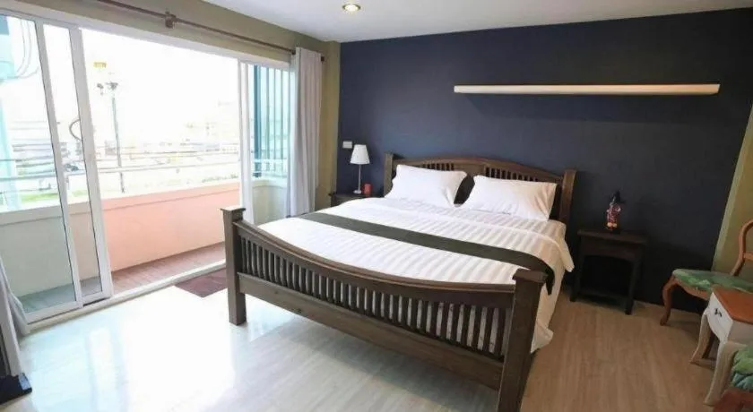 Bed in Phaphoom Boutique Residence