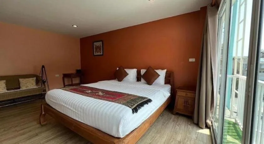 Bed in Phaphoom Boutique Residence