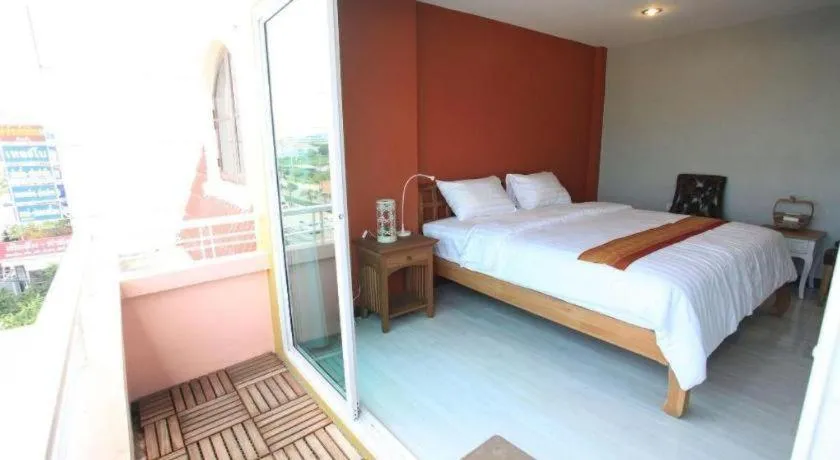 Bed in Phaphoom Boutique Residence