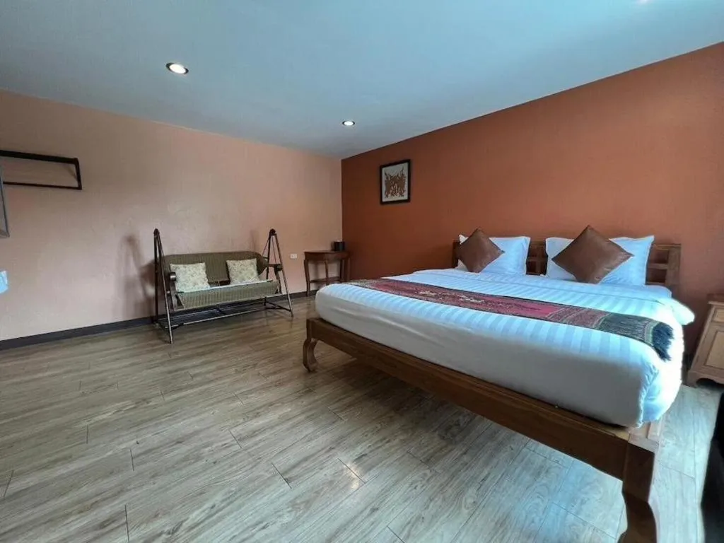 Bed in Phaphoom Boutique Residence