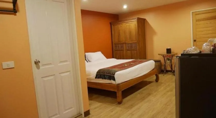 Bed in Phaphoom Boutique Residence