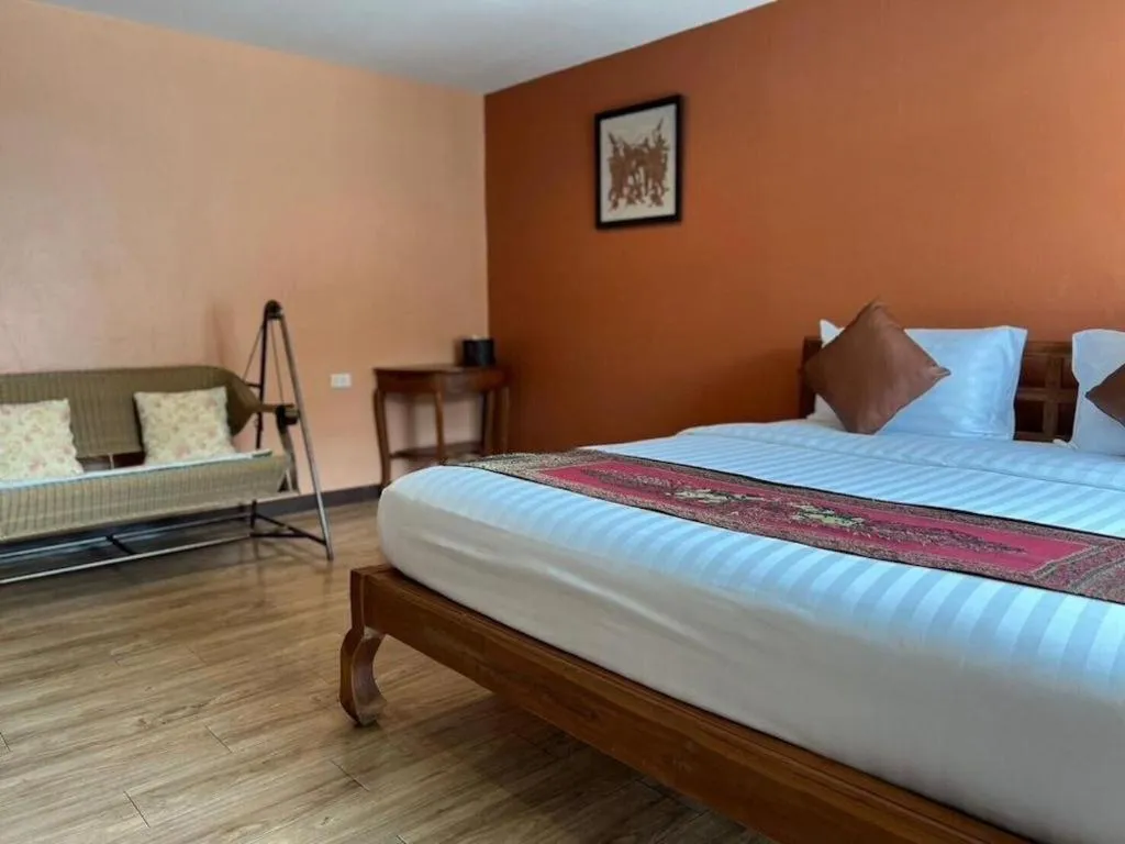 Bed in Phaphoom Boutique Residence