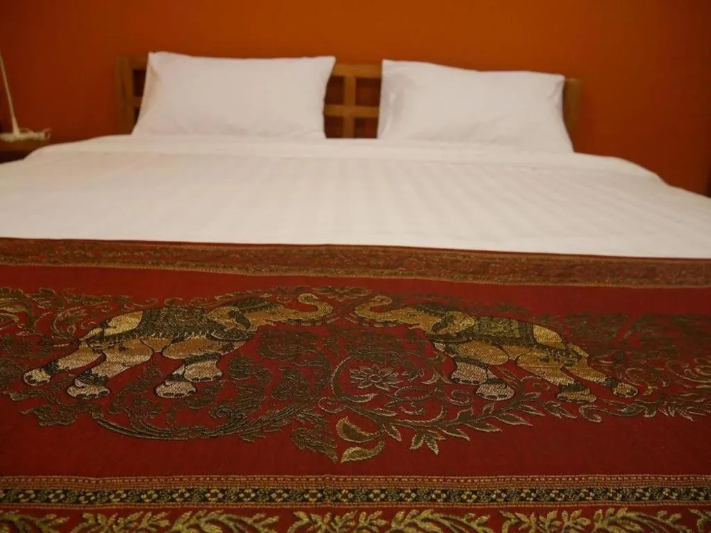 Bed in Phaphoom Boutique Residence