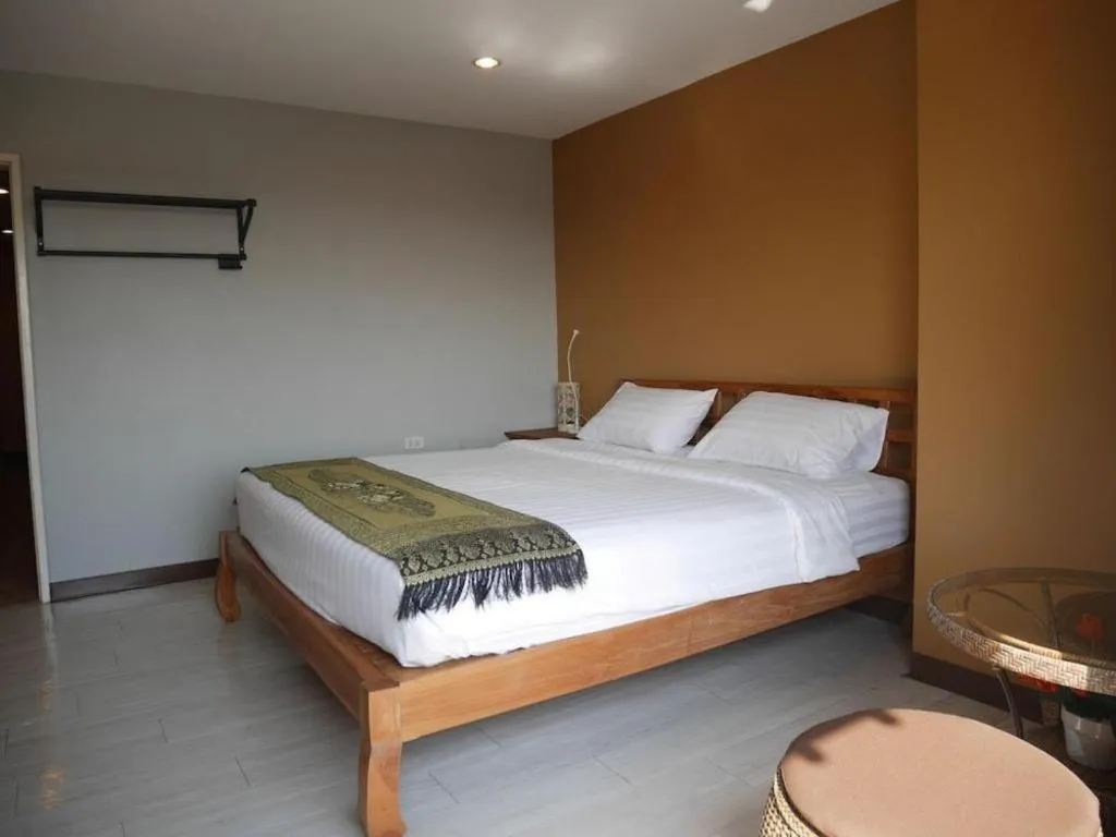 Bed in Phaphoom Boutique Residence