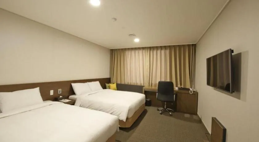 Jeonju Yeonghwa Hotel