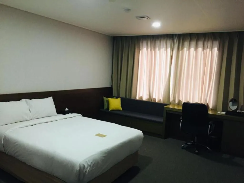Jeonju Yeonghwa Hotel
