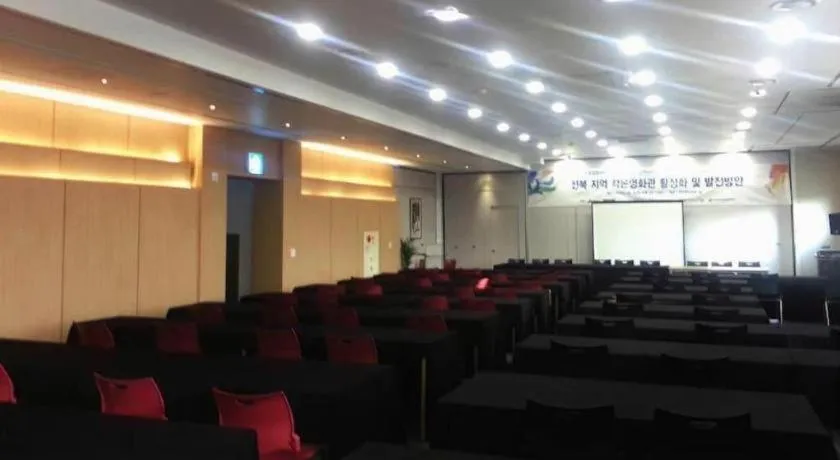 Jeonju Yeonghwa Hotel