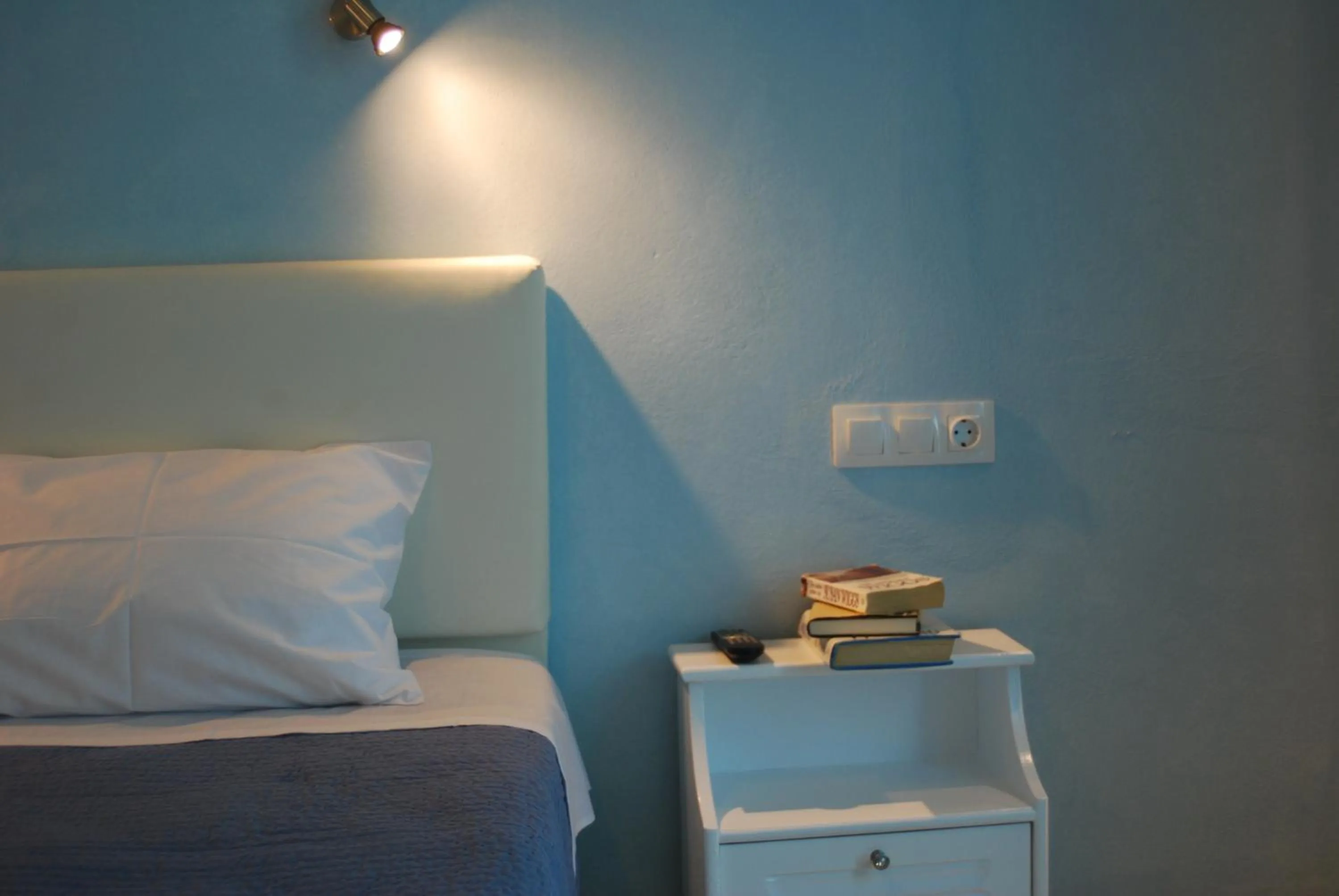 Bed in Aretousa Villas