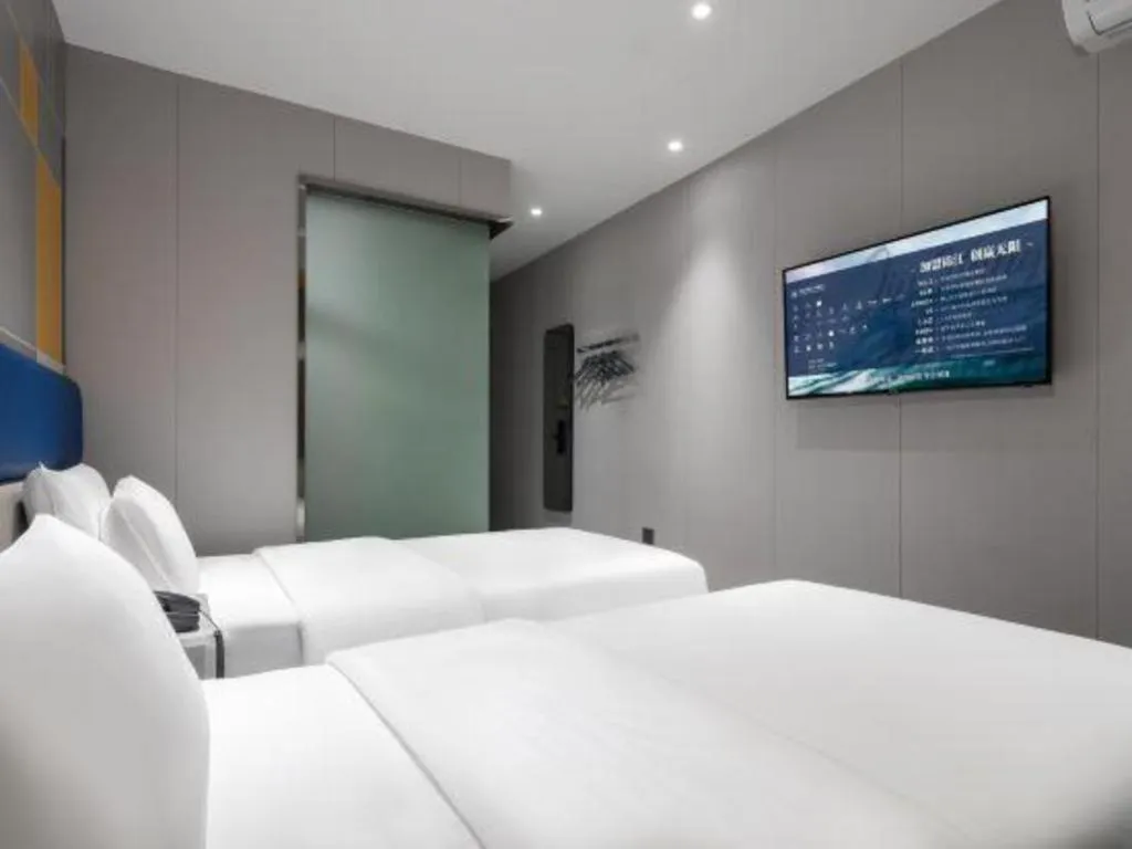 Bed in 7 Days Inn Changsha Pedestrian Street Nanmenkou Metro Station