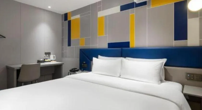 Bed in 7 Days Inn Changsha Pedestrian Street Nanmenkou Metro Station