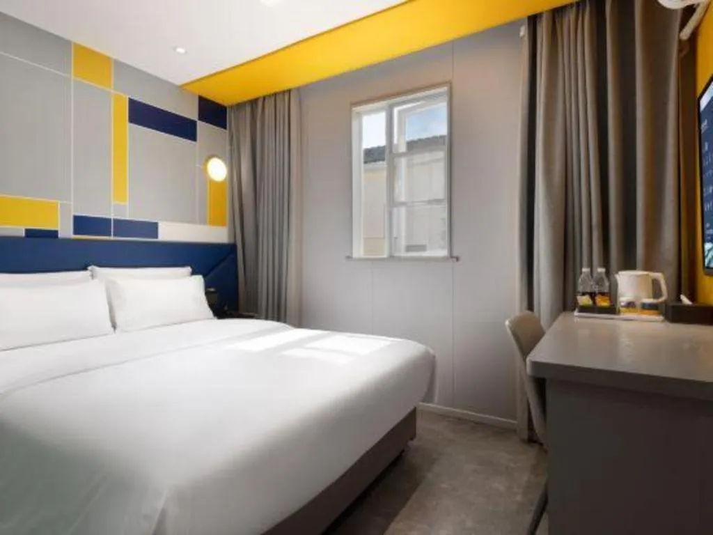 Bed in 7 Days Inn Changsha Pedestrian Street Nanmenkou Metro Station