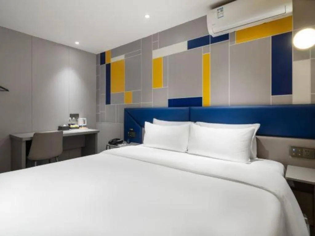 Bed in 7 Days Inn Changsha Pedestrian Street Nanmenkou Metro Station