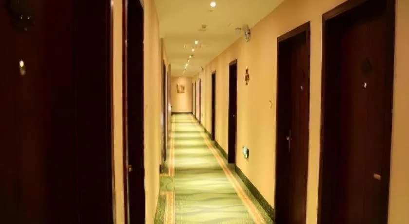 GreenTree Inn Kunshan Shimao Plaza Business Hotel