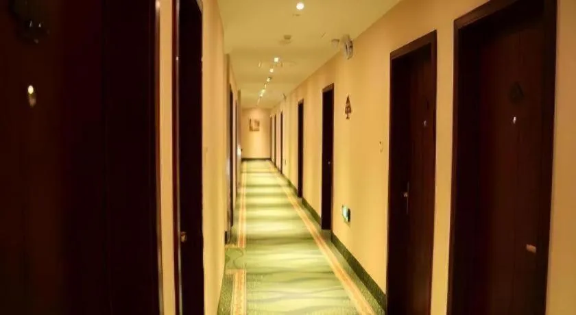 GreenTree Inn Kunshan Shimao Plaza Business Hotel