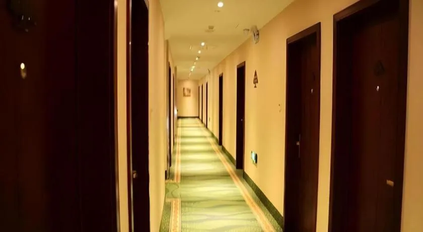 GreenTree Inn Kunshan Shimao Plaza Business Hotel