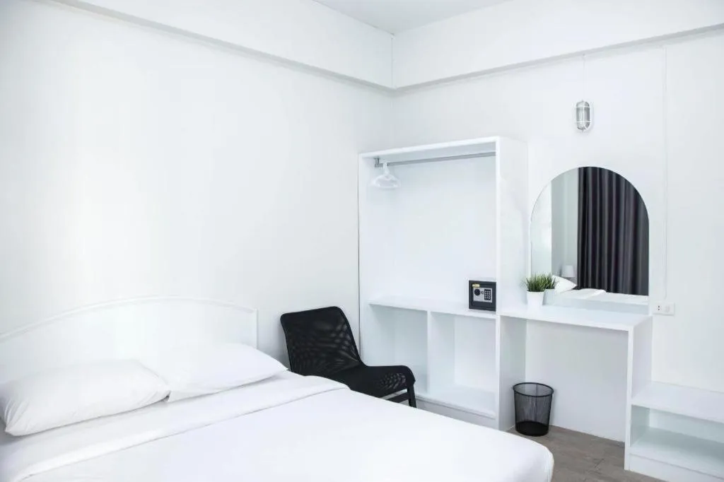 Bed in Crystal Hotel Huahin