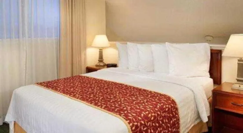 Bed in Chicago - Lombard